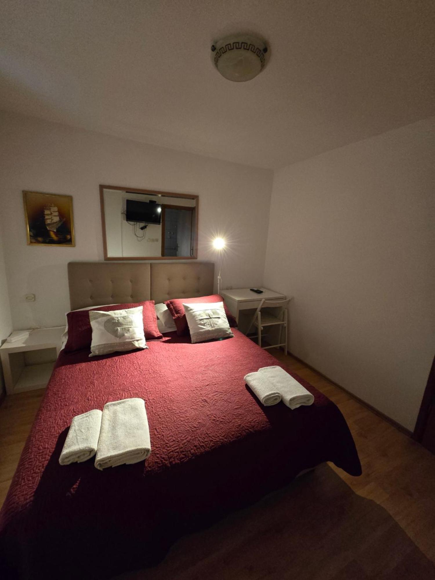 Guest Accomodation Zura สกราดิน ภายนอก รูปภาพ