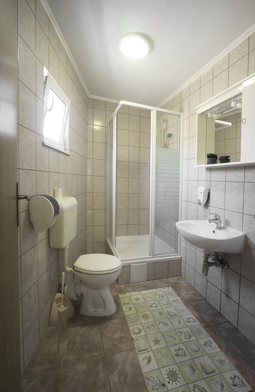 Guest Accomodation Zura สกราดิน ภายนอก รูปภาพ