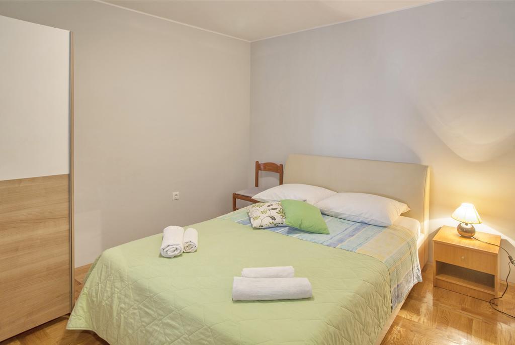 Guest Accomodation Zura สกราดิน ภายนอก รูปภาพ